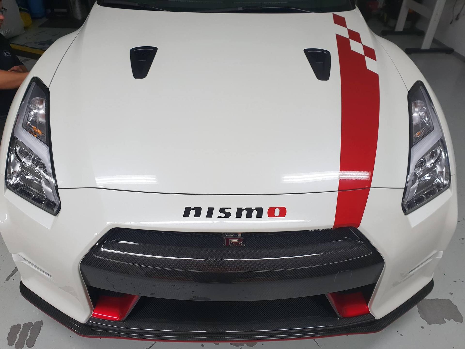 Frontansicht der GT3 Folierung an Nissan GTR NISMO.