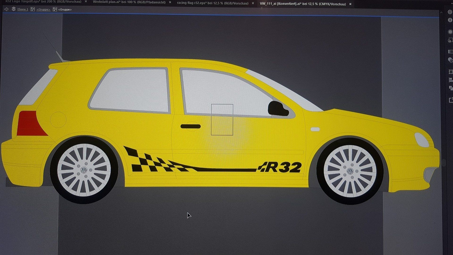 Vorabplanung von Carwrapping am VW R32