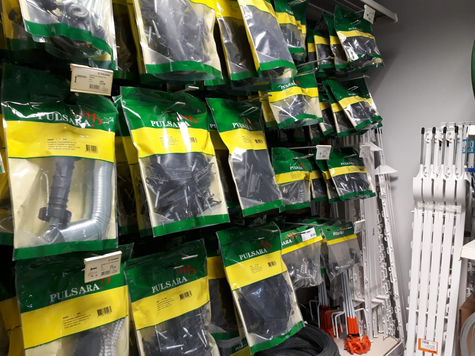 Elektrozaun Isolatoren, Bänder, Litzen, Spanner, Verbinder, Griffe