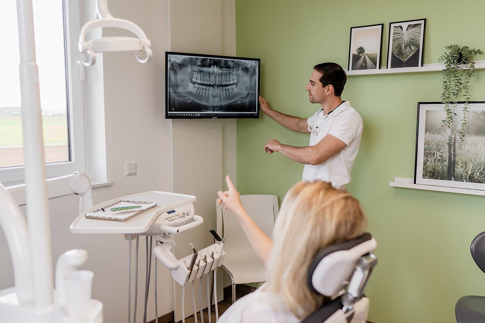 Zahnarztpraxis Christian Thim Erlensee moderne Zahnarztpraxis Digitales Röntgen Leistungen Behandlungen Erlensee Zahnarzt