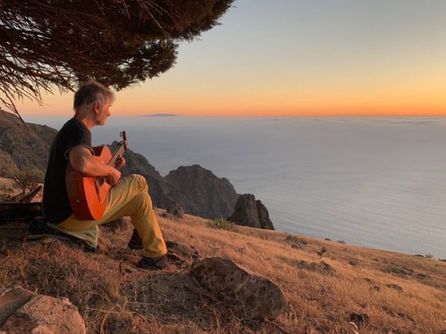 Felix Gisler, Gitarrist / Komponist / Arrangeur / Liedermacher