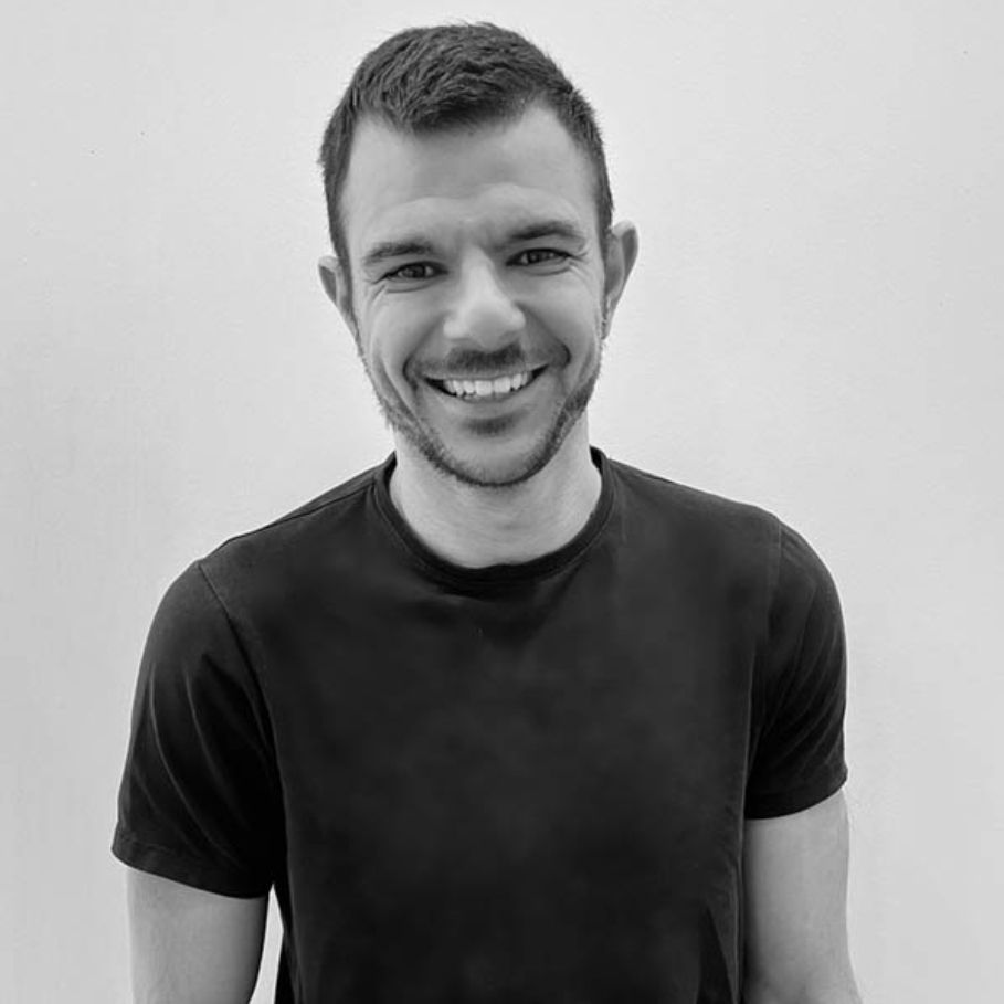 Christos Boukouvalas, Sports Massage, Massage Therapy, Thai Massage