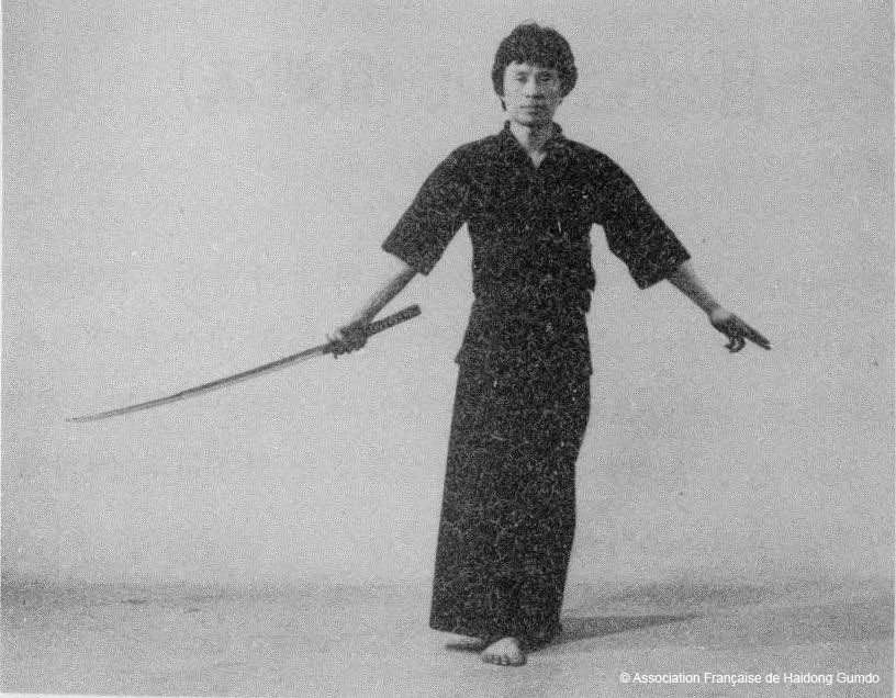 Grand Maître Kim Jeong Ho Président de la World Haidong Gumdo Federation Grand Maître Kim Jeong Ho Président de la World Haidong Gumdo Federation