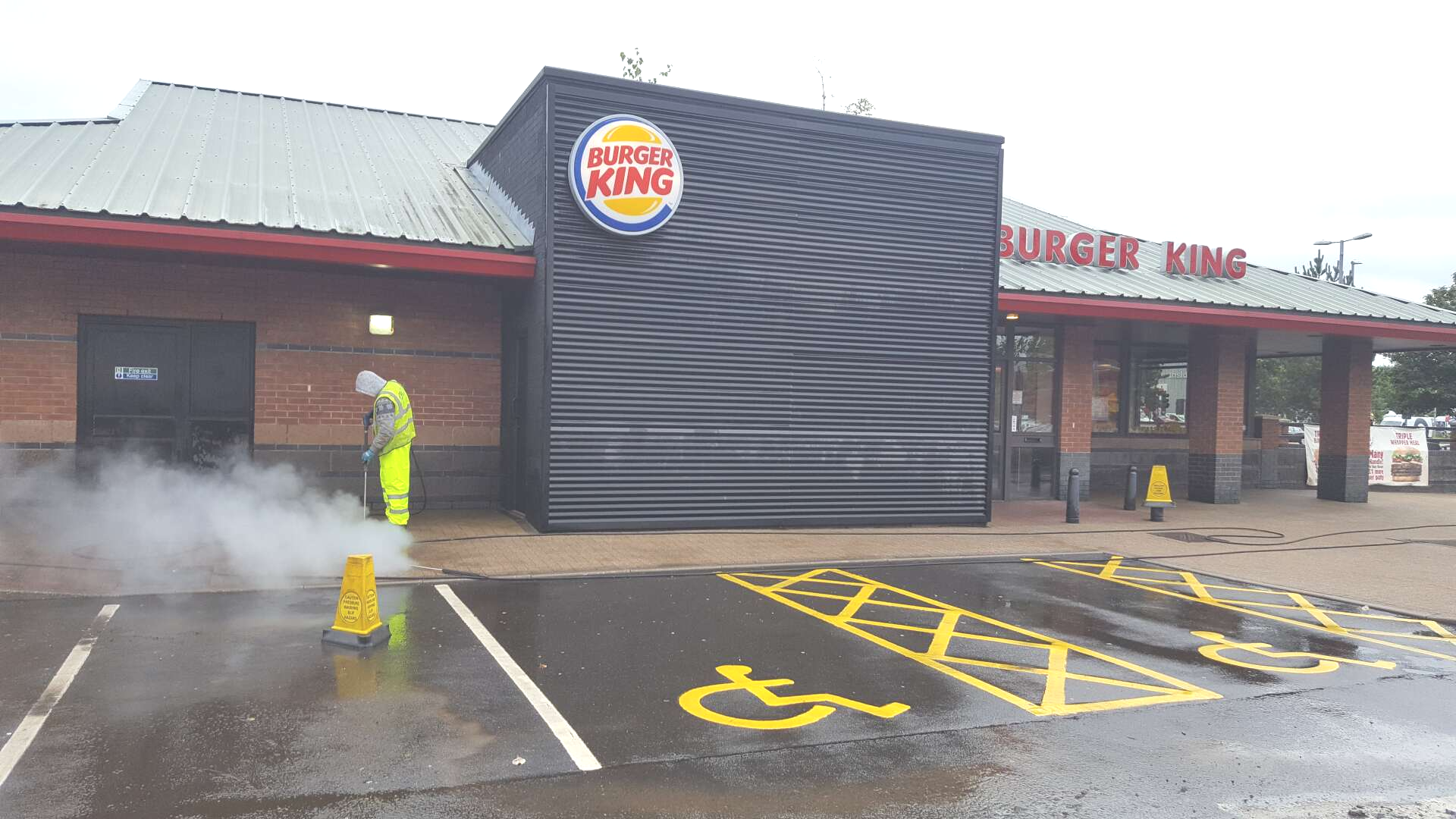Commercial car park cleaning