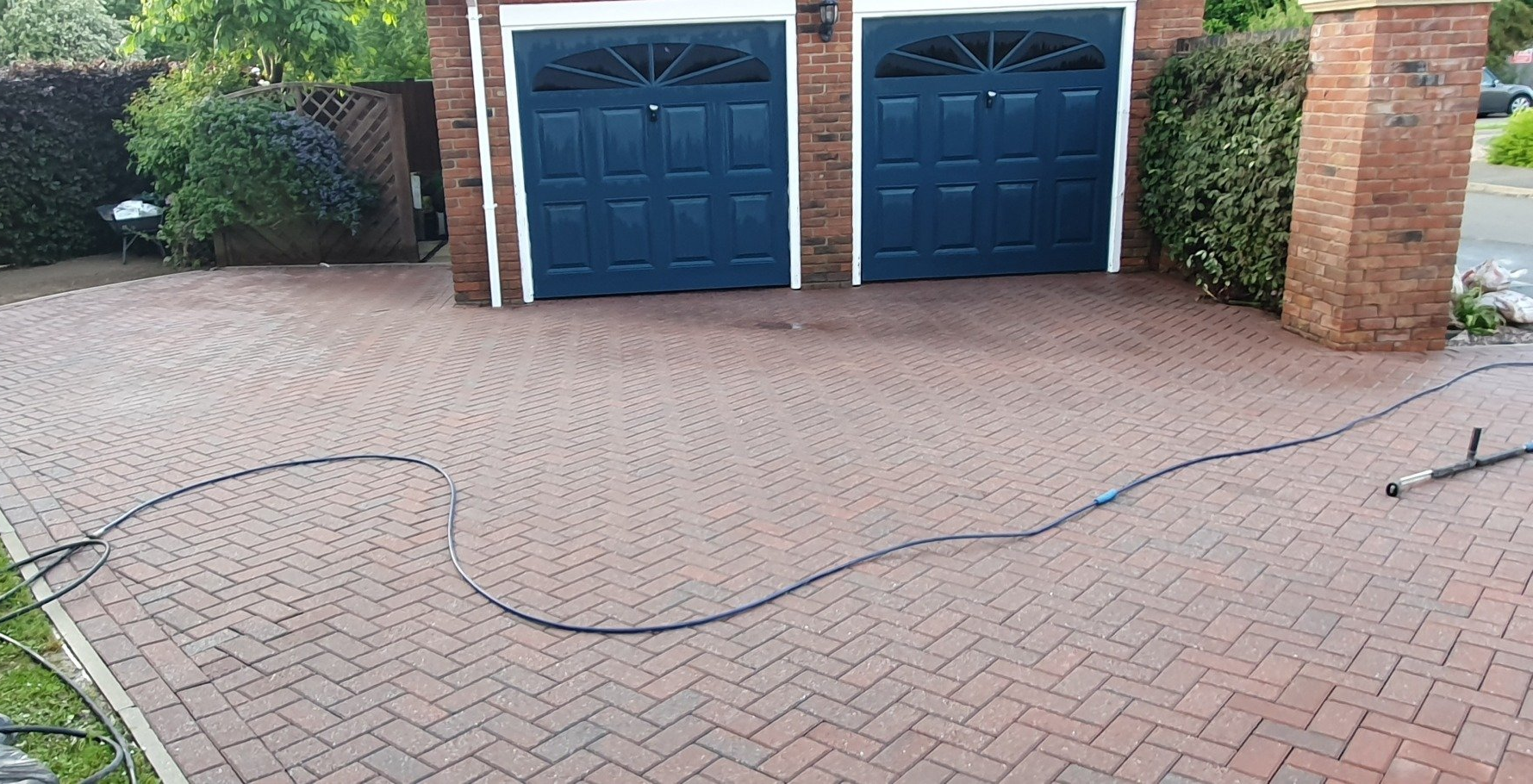 Soft washed block paved driveway