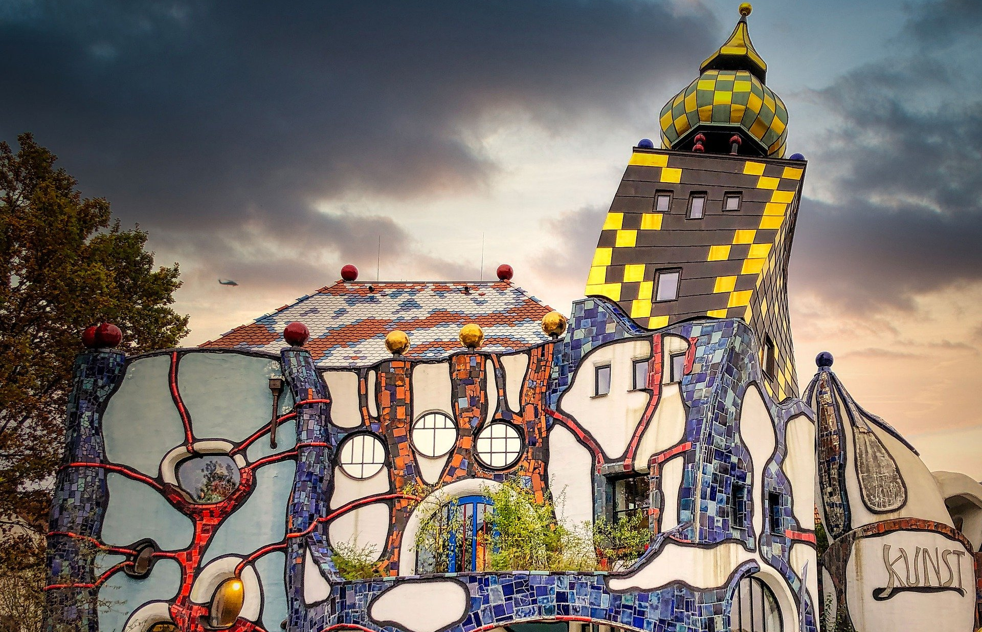 Kuchlbauer Hundertwasser