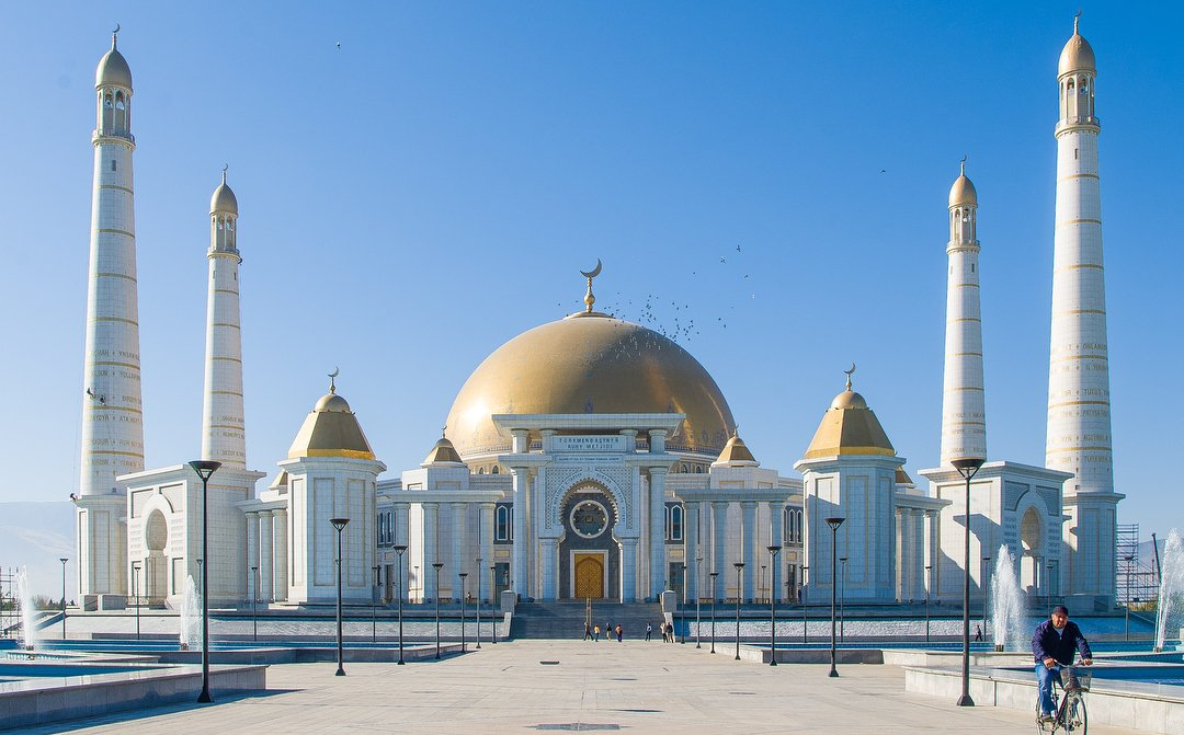 Rundreise Turkmenistan und Usbekistan Turkmenbashi Ruhy Moschee
