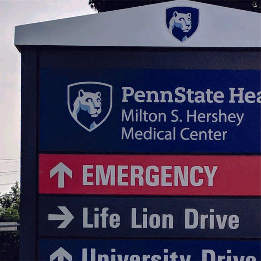 CS&G DESIGNED A SIGN STANDARD FOR IN HOUSE FABRICATION AND UPDATABLE SIGNAGE THAT IS COLOR CODED BASED ON THE DESTINATION STREET FOR THIS LARGE MEDICAL CAMPUS AT PENN STATE HERSHEY