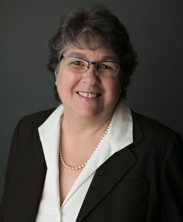 Dr. Bonnie Hamilton Headshot