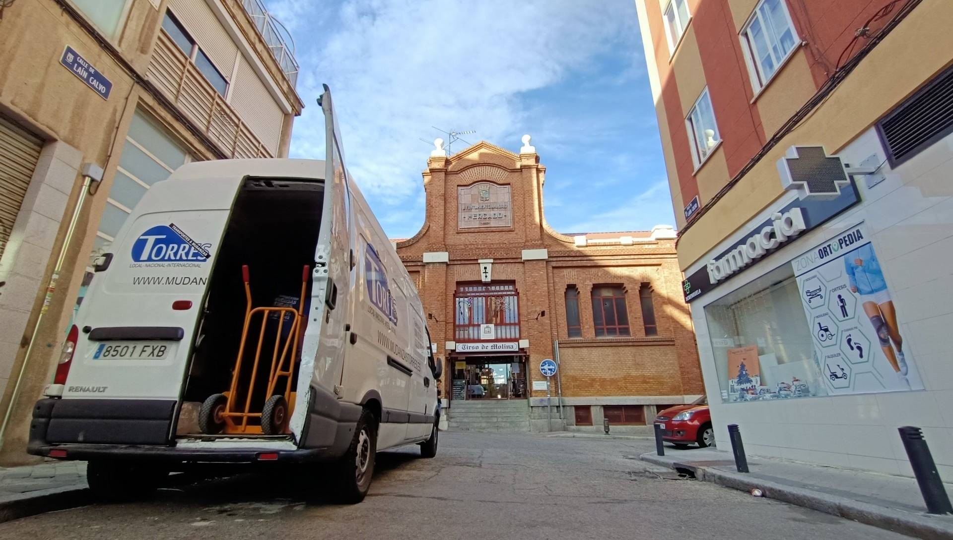 Mudanzas Madrid | Mudanzas Locales Madrid | Mudanzas Nacionales desde Madrid | Mudanzas Internacionales Madrid | mudanzas de hogar, Empresa de Mudanzas Torres Madrid Portes Nacionales Baratos económicas precios profesionales guardamuebles baratos particulares montaje desmontaje furgonetas camiones Mostoles Alcorcon Alcobendas Getafe Leganes Pinto Parla