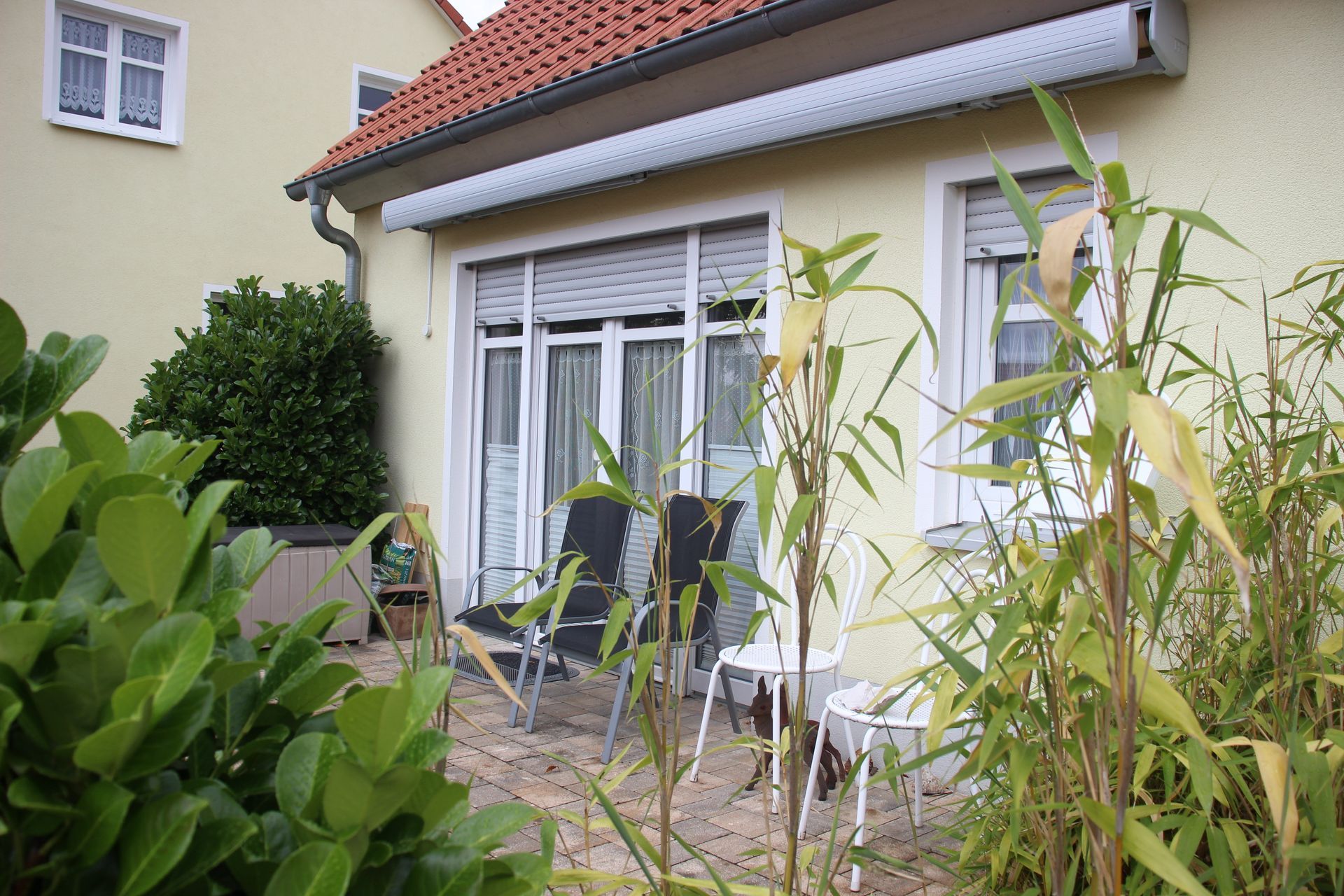 Haus kaufen, Haus verkaufen, Immobilie kaufen, Immobilie verkaufen, Wohnung kaufen, Wohnung verkaufen, Immobilienmakler, Immobilienmakler Mittelfranken, Immobilienmakler Oberfranken, Immobilienmakler Oberpfalz, Sanierungsobjekt, Handwerker, Einfamilienhaus, Alleinlage, Engel und Völkers, von Poll, Sollmann und Zagel, Dächer über Köpfe, Schweidler Immobilien, Schaller, Alexander Groß