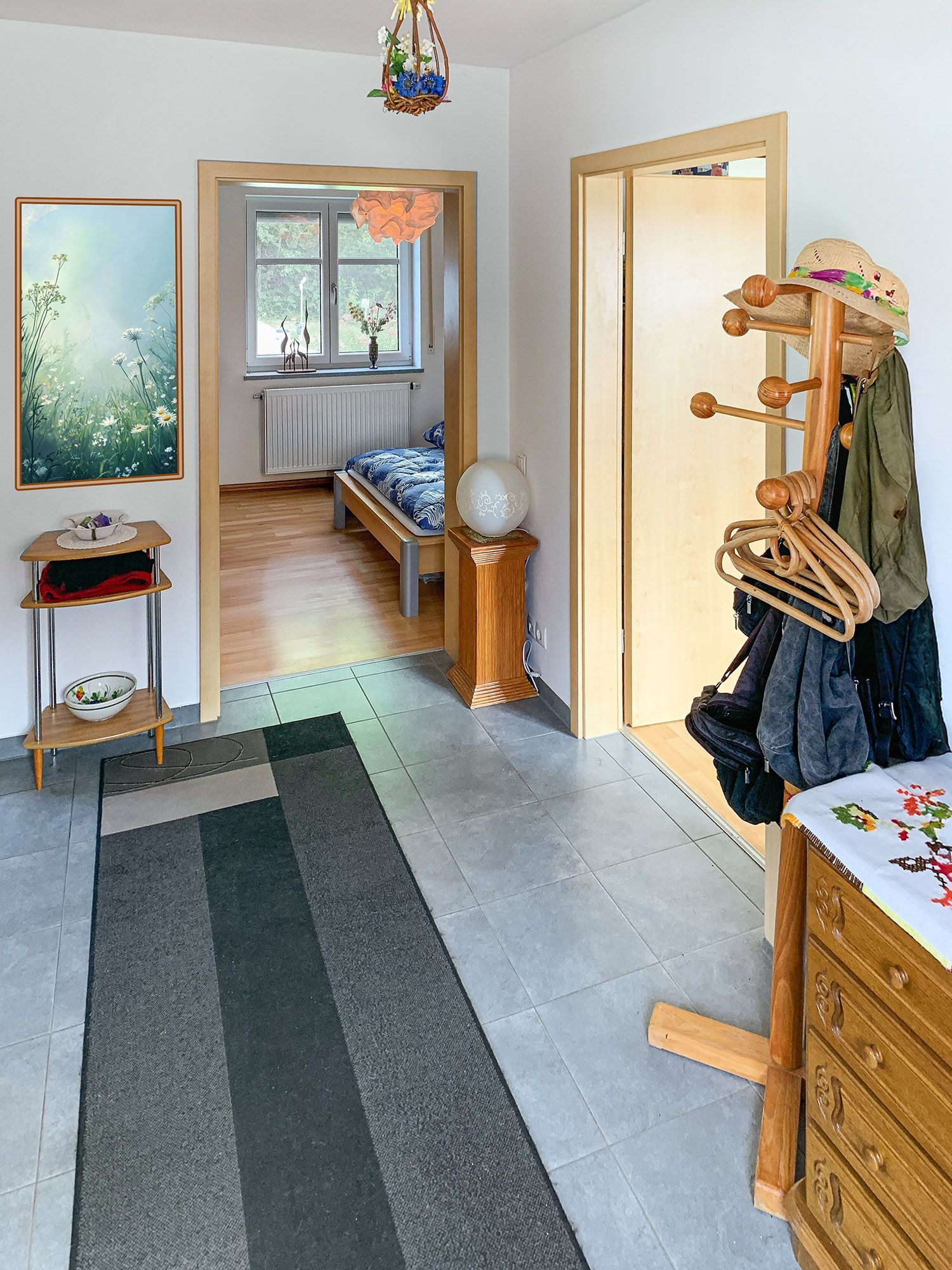 Haus kaufen, Haus verkaufen, Immobilie kaufen, Immobilie verkaufen, Wohnung kaufen, Wohnung verkaufen, Immobilienmakler, Immobilienmakler Mittelfranken, Immobilienmakler Oberfranken, Immobilienmakler Oberpfalz, Sanierungsobjekt, Handwerker, Einfamilienhaus, Alleinlage, Engel und Völkers, von Poll, Sollmann und Zagel, Dächer über Köpfe, Schweidler Immobilien, Schaller, Alexander Groß