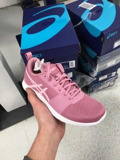 , COMPRA VENTA ROPA USADA Y ZAPATOS USADOS Y COMPLEMENTOS Y AL POR MAYOR