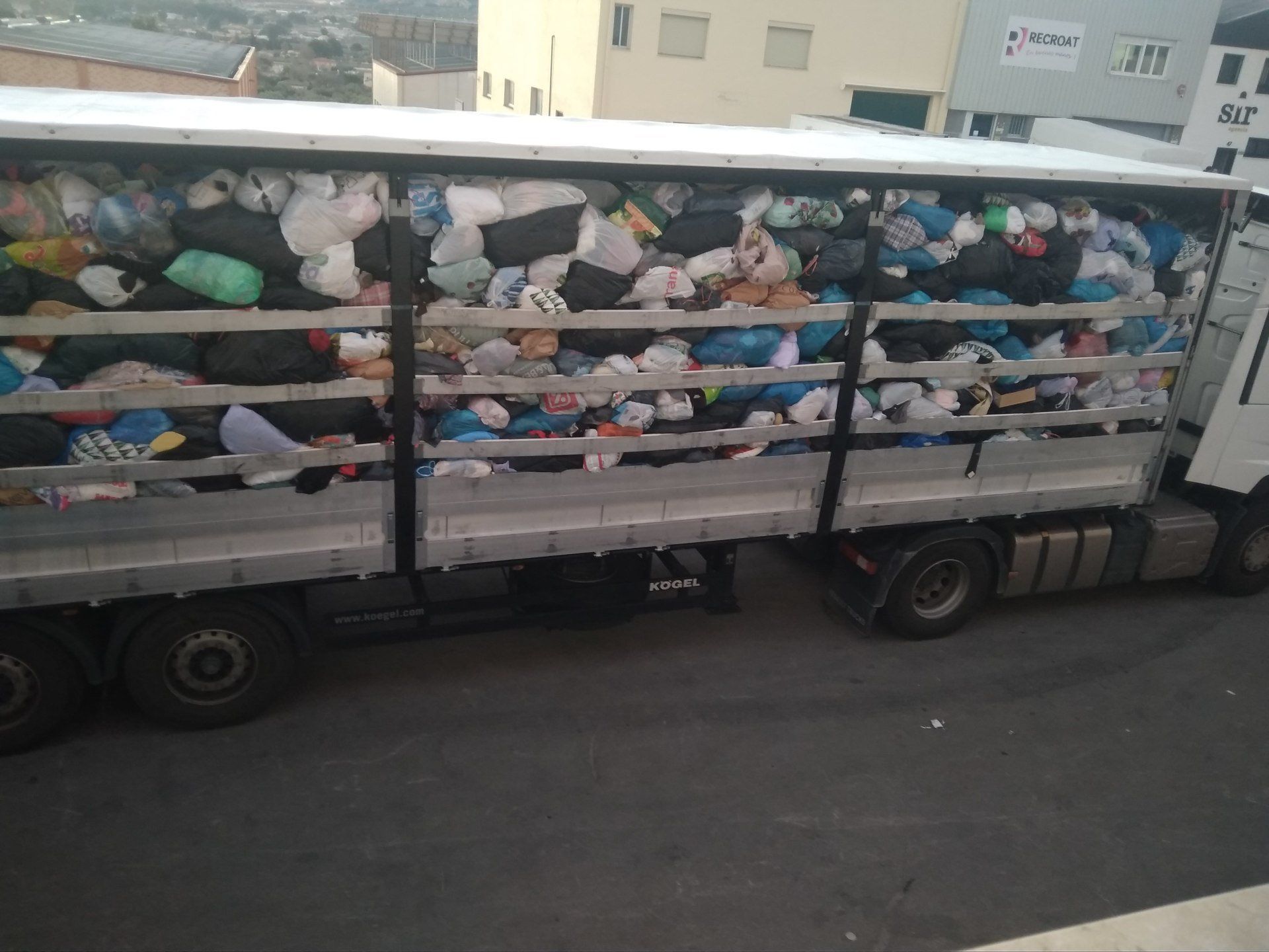 empresa euroropausada ® su EMPRESA líder en la Compra venta y exportación pacas, fardos de EMPRESA 'ROPA USADA' ESPECIALIZADA EN 'ESPAÑA'