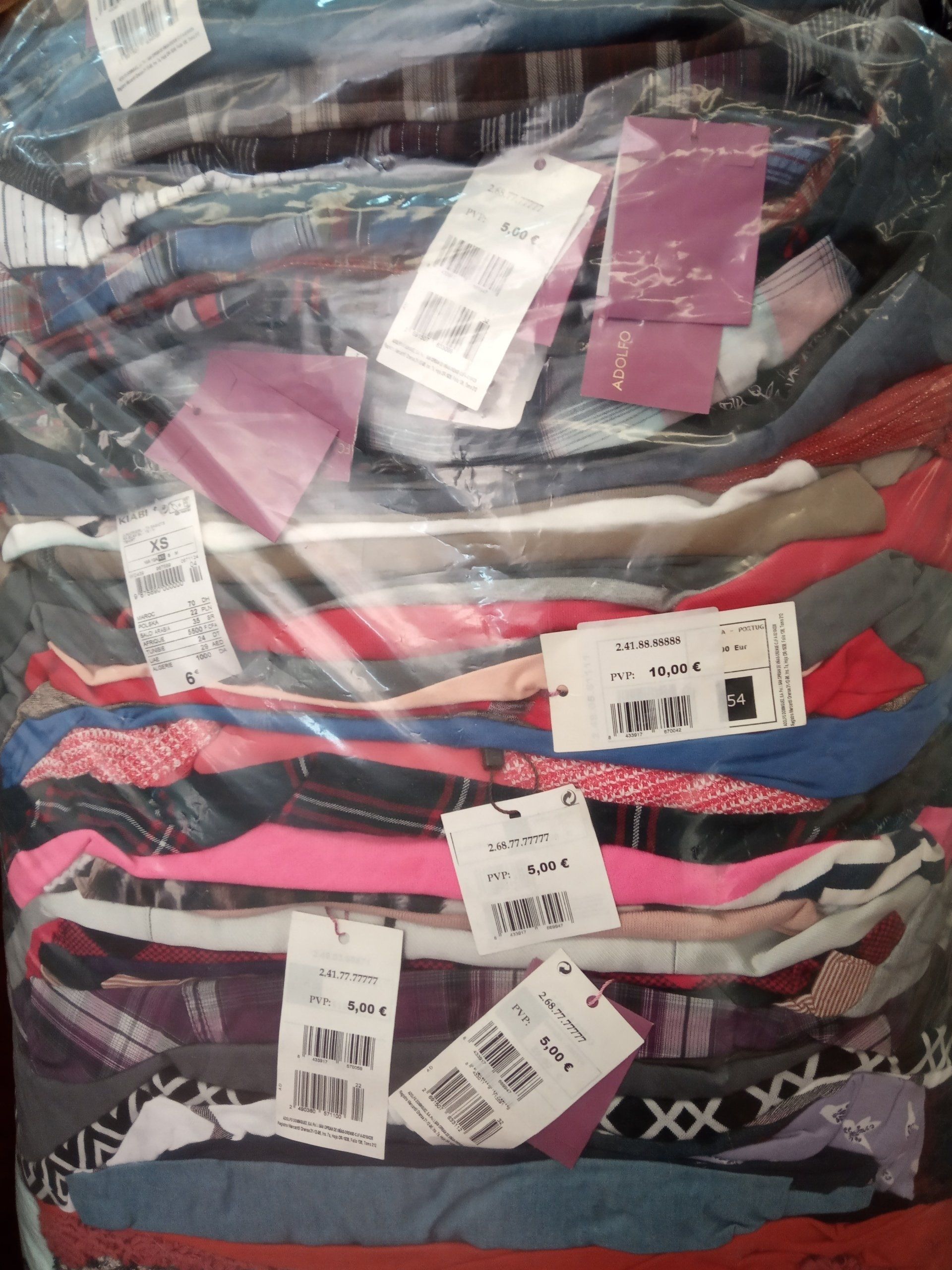 ROPA USADA DE SEGUNDA MANO CREMA / EXTRA COMPRA-VENTA Y EXPORTACIÓN LA MÁS ALTA CLASIFICACIÓN DE ROPA SEGUNDA MANO CREMA EXTRA GOLD