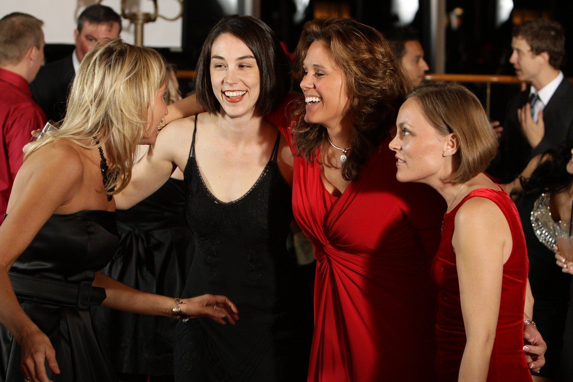 Aszendent Zwilling reden in Gruppe Aszendent Zwilling Kommunikation Beziehungen