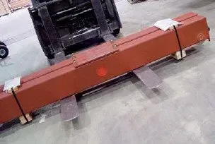 Crane end carriage on forklift