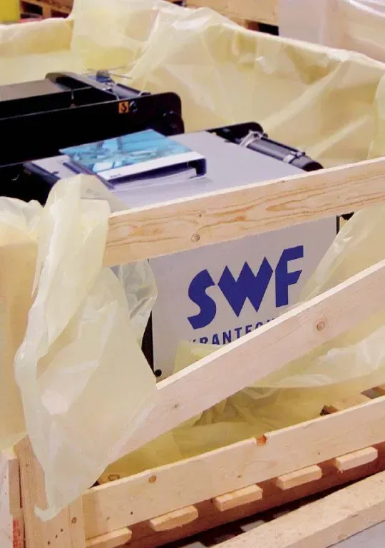 Open SWF crane kit box