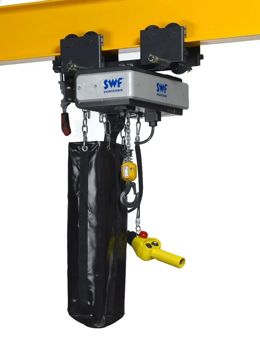 Image of an SWF electric chain hoist, demonstrating the black chain bag for longer chains