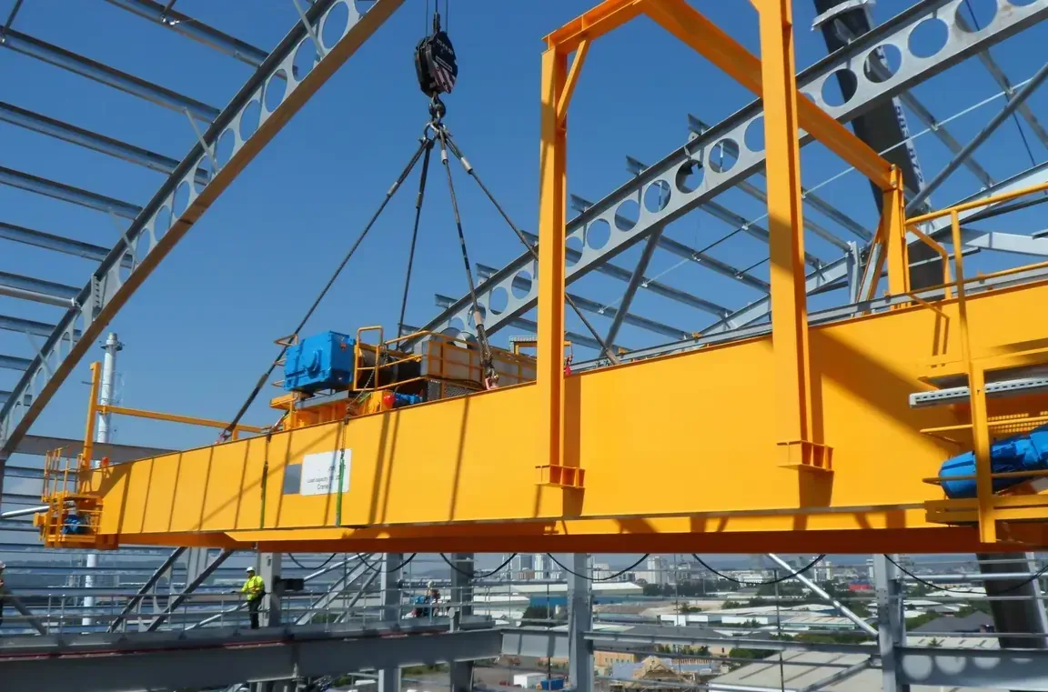 Images from the installation of an energy for waste crane