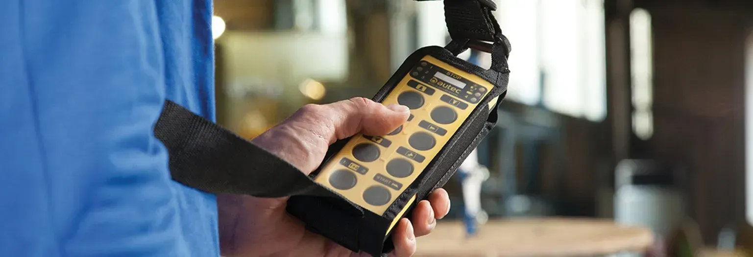 Single AUTEC remote being used