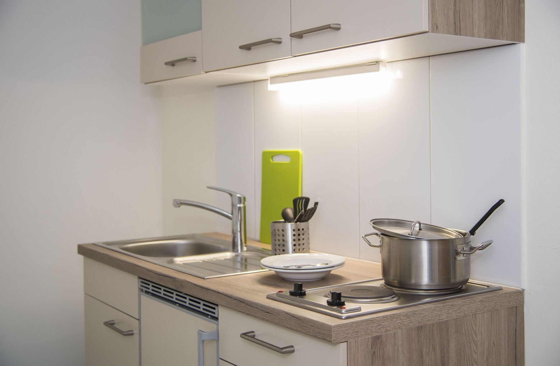 Küchenzeile im Mehrbettzimmer Apartment Hotel Konstanz