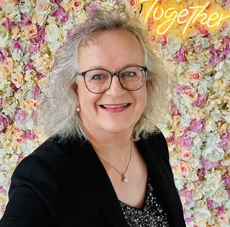 DJane Laura Schaible