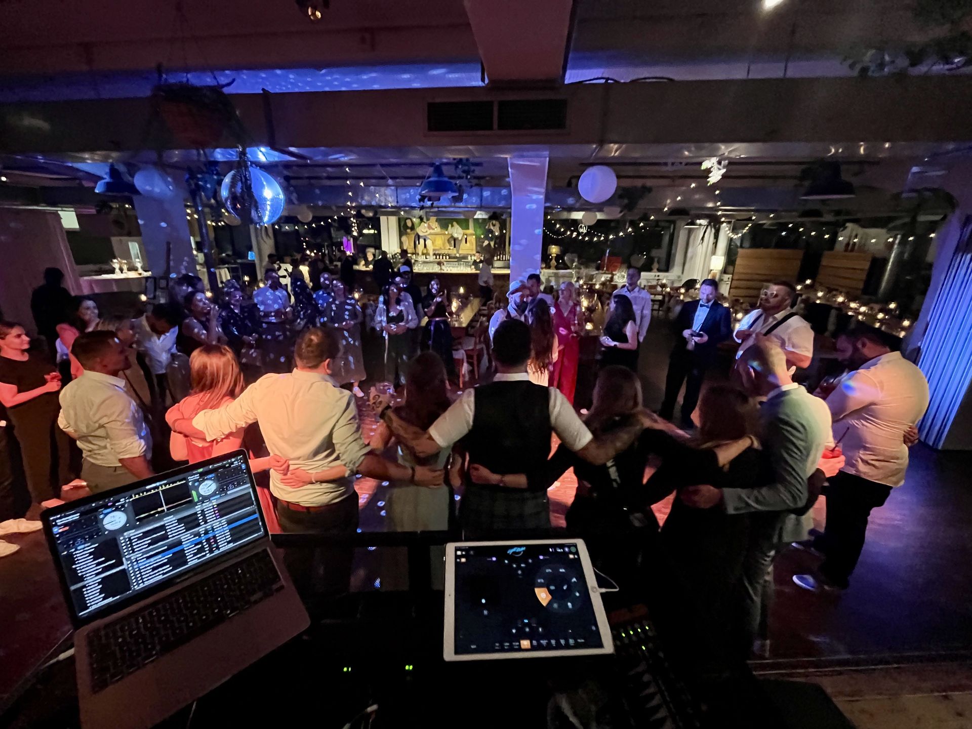 Party am Abend bei einer Hochzeit im Freudenschmaus Aalen