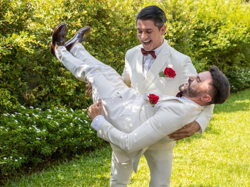 Gleichgeschlechtliche Hochzeit - schwule Hochzeit - schwules Paar