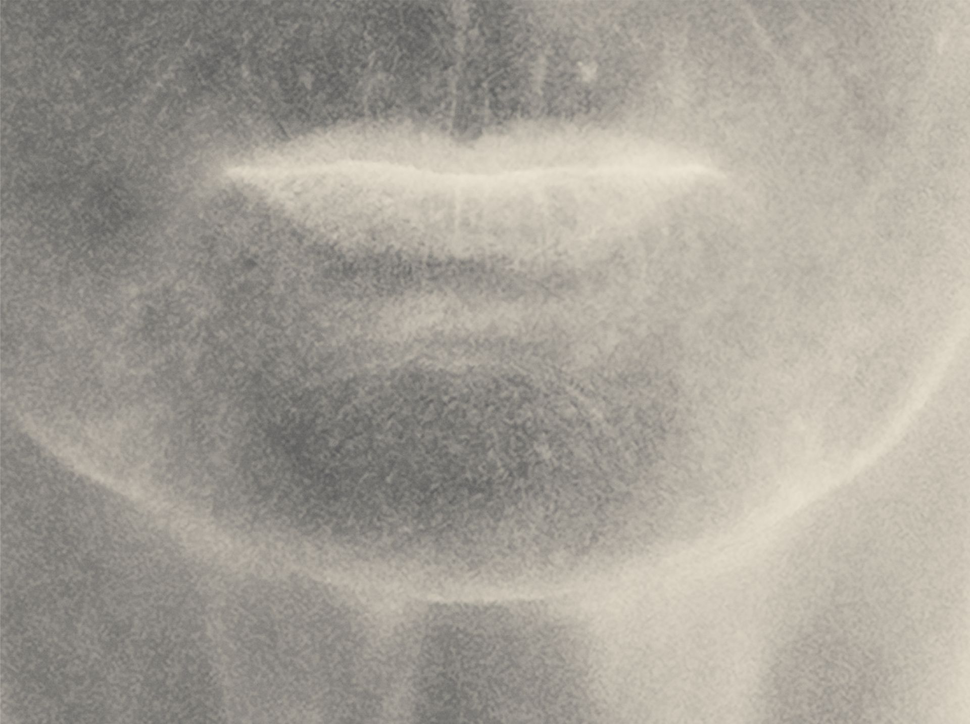 Symbolic image blending body and natural elements, evoking inner transformation and the journey back to oneself.