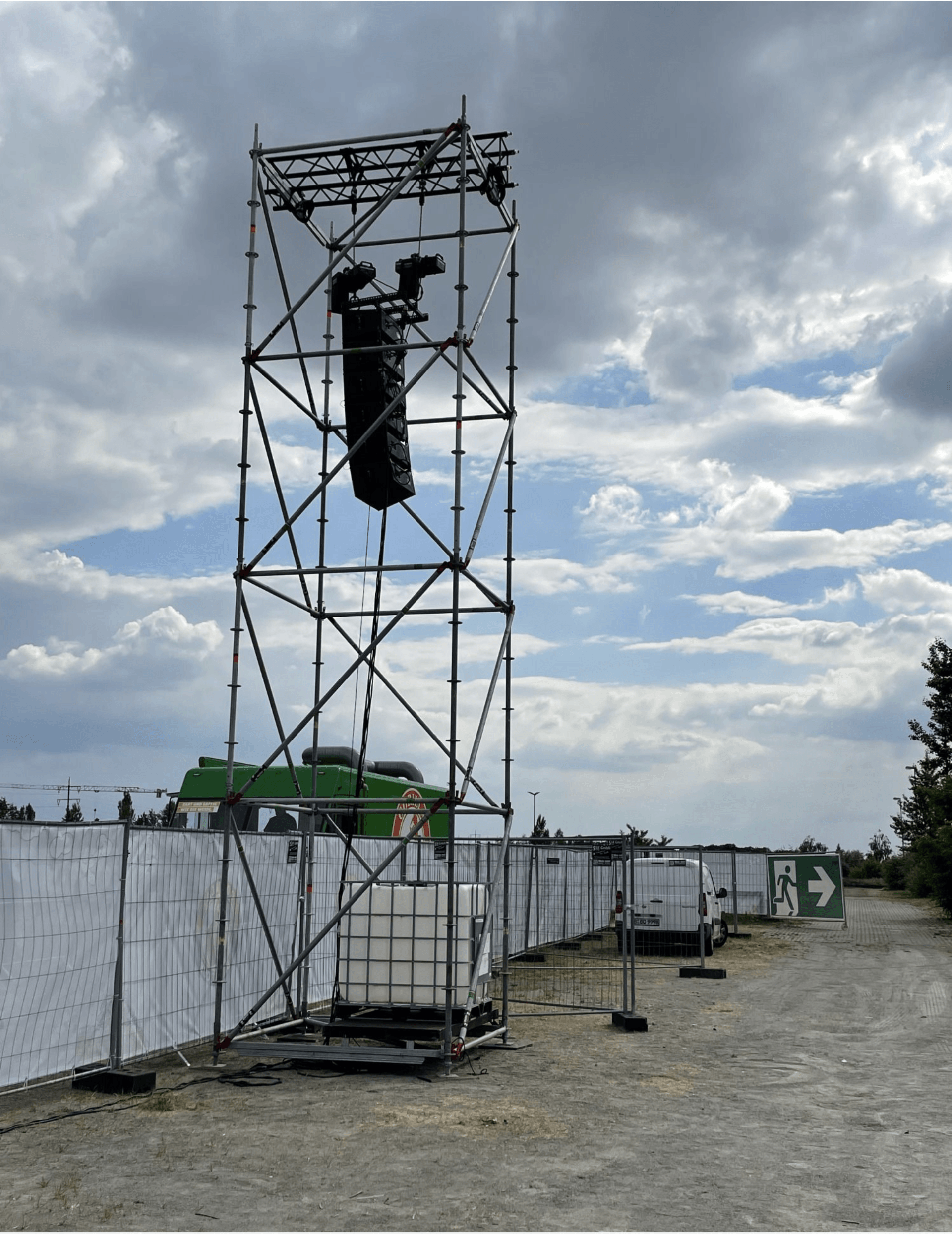 LLAYHER PA-TOWER OS-VT Veranstaltungstechnik