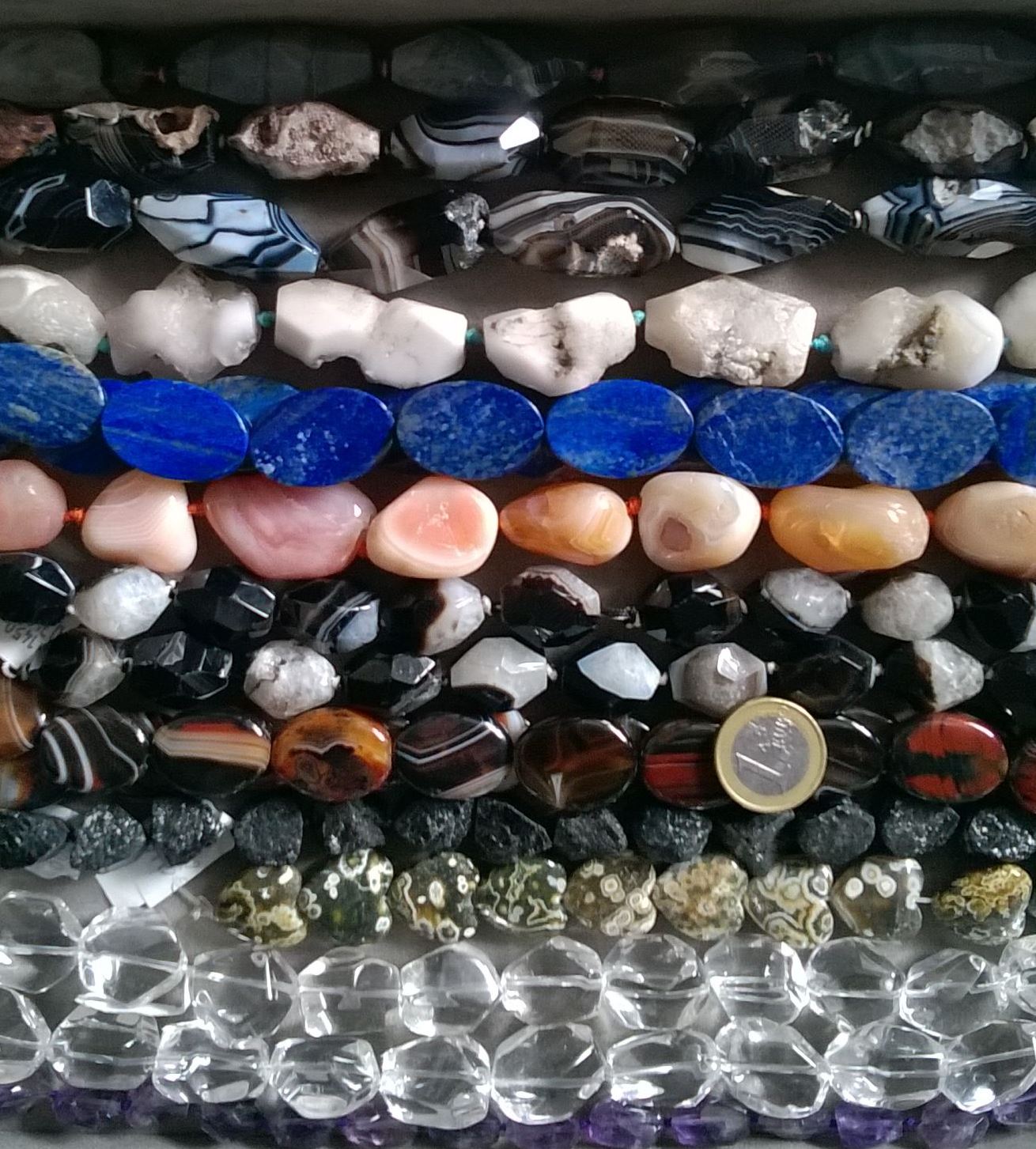 Verschiedene Ketten und Stränge