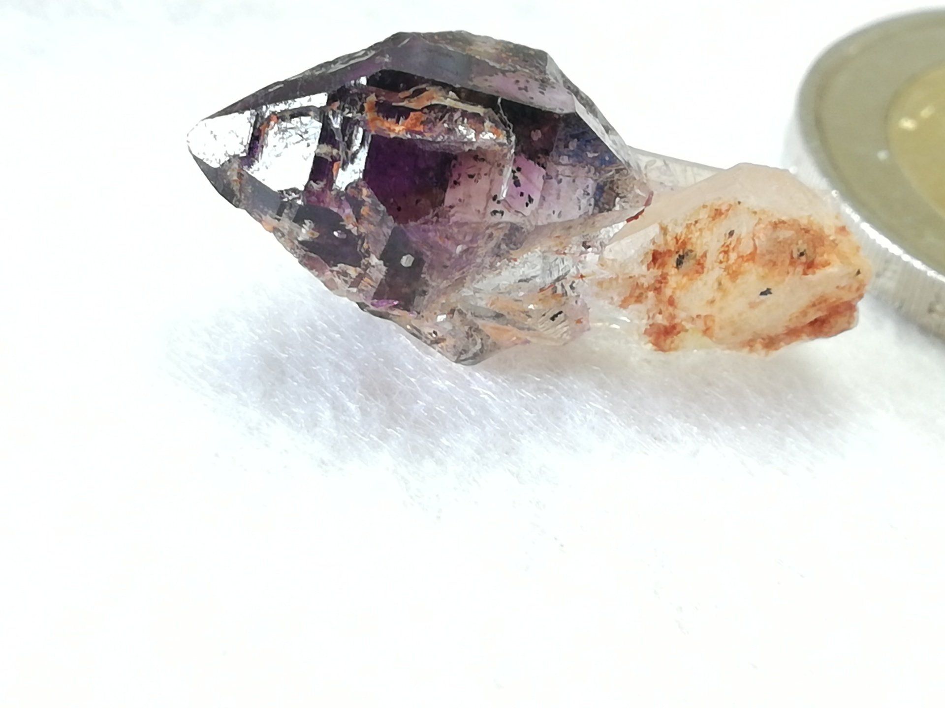 stark glänzender Amethyst aus Madagaskar als Zepterquarz