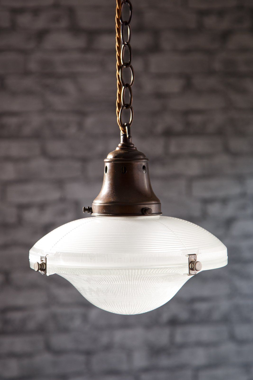 pendant light