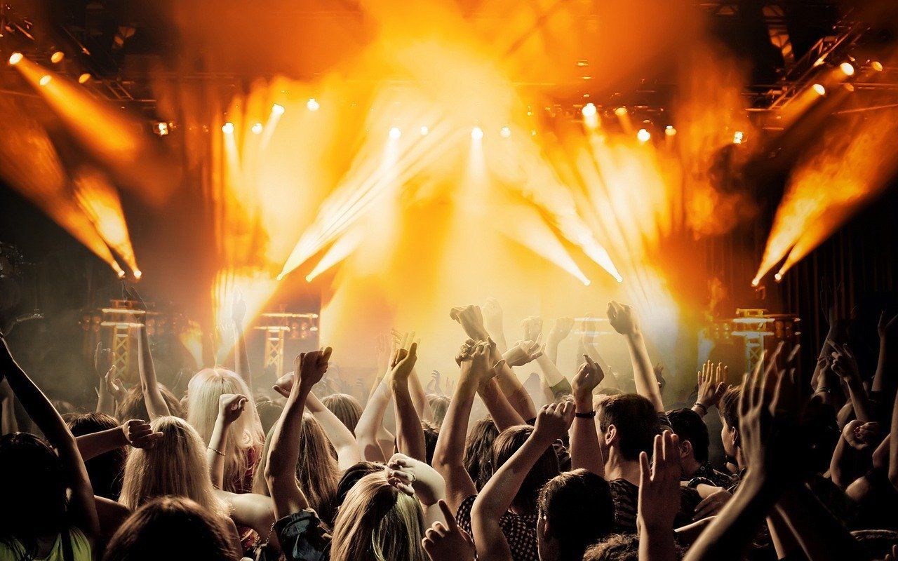 Maiparty im Festzelt Sinthern