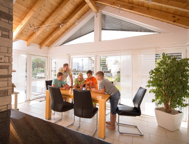 Reflexa AsyFlex Schrägraffstore, Ansicht von innen, halbgeschlossen