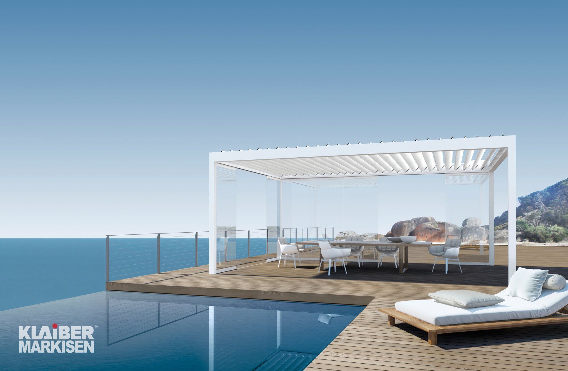 Klaiber Lamellendach Bavona in weiß spendet Schatten über Sitzgruppe auf Hotelterrasse