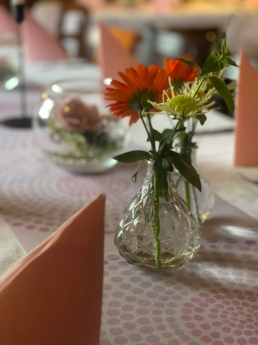 Hast auch du einen Anlass zum feiern dann melde dich gerne bei uns . Wir führen dann individuelle Ge