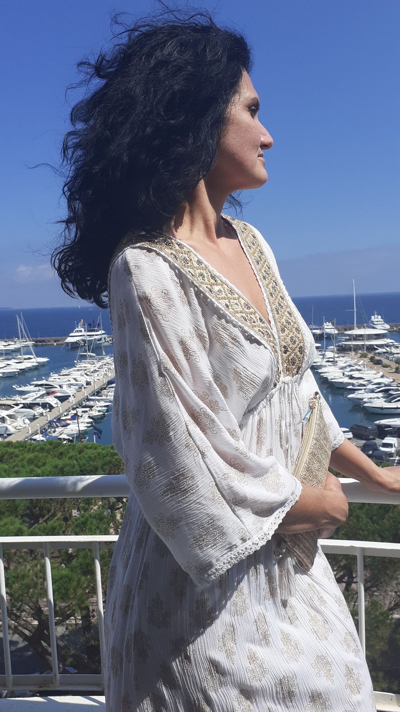 Besoin d'aide ? Contactez directment la Boutique prêt à porter Papillon Mode Cagnes sur mer