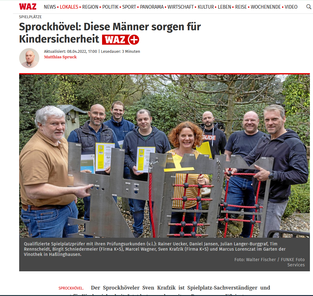 Unsere Techniker bei einer Schulung zu Sicherheitsüberprüfung von Spieplätzen