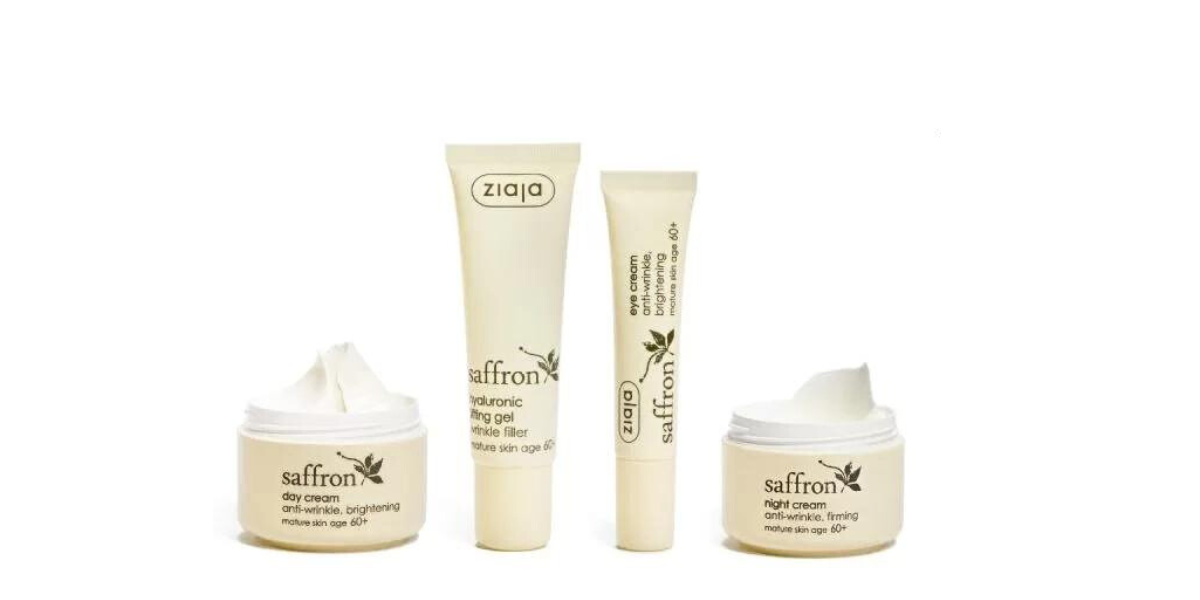 Ziaja Safran: Anti-Aging-Pflege für reife und anspruchsvolle Haut. Die Produkte enthalten Safranextrakt, der für seine antioxidativen Eigenschaften bekannt ist und vor freien Radikalen schützt. Die Formulierung ist angereichert mit Hyaluronsäure und Kollagen, die die Haut intensiv mit Feuchtigkeit versorgen und für ein strafferes Hautbild sorgen. Die Pflegelinie umfasst verschiedene Produkte wie Gesichtscreme, Augencreme, Körperlotion.