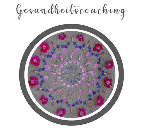 Mandala gelegt mit rosa und lila Blüten - Linkbild zu Gesundheitscoaching