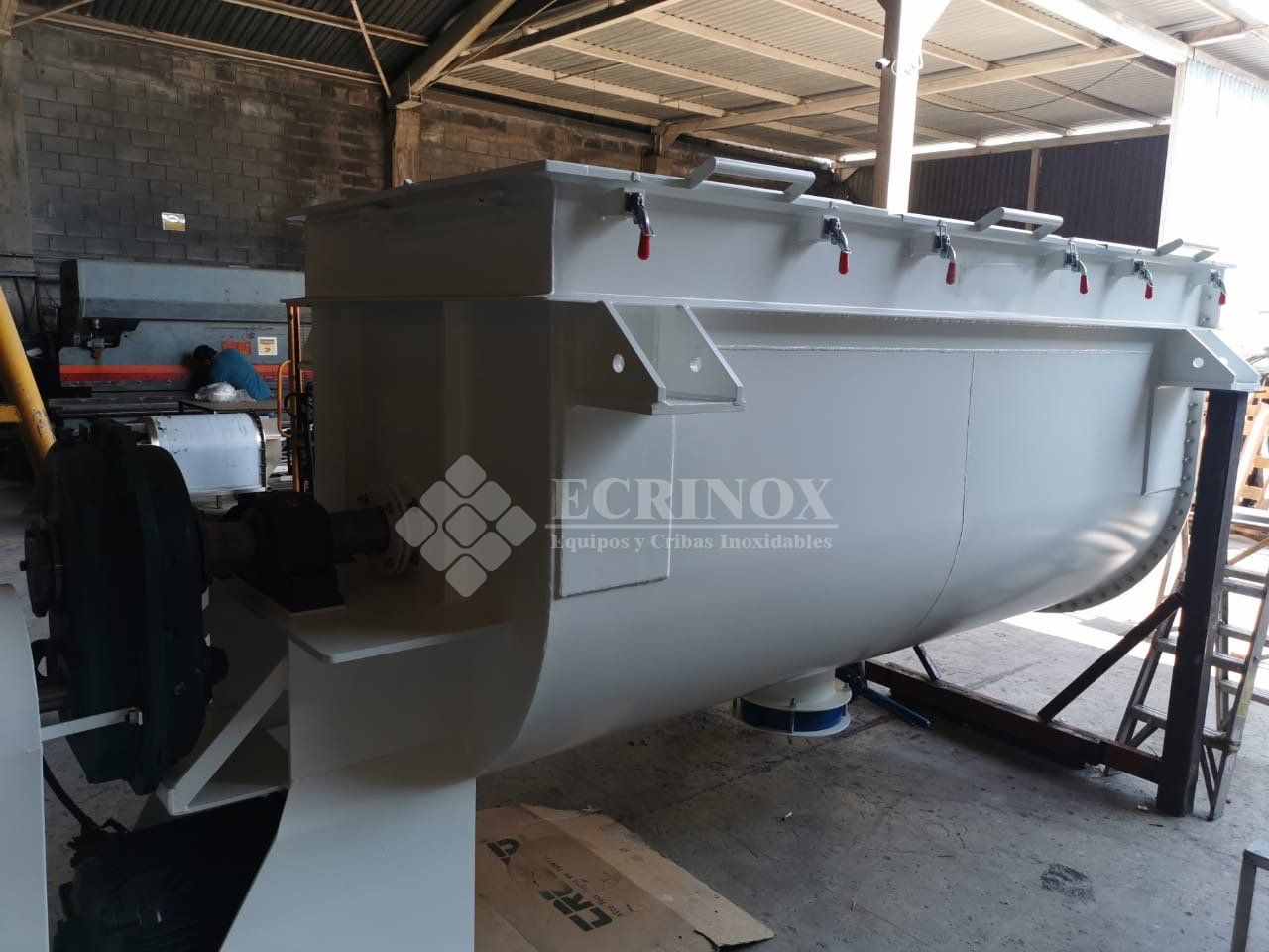 MEZLCADORA 4000 LTS ACERO NEGRO EPSA FAC 2790