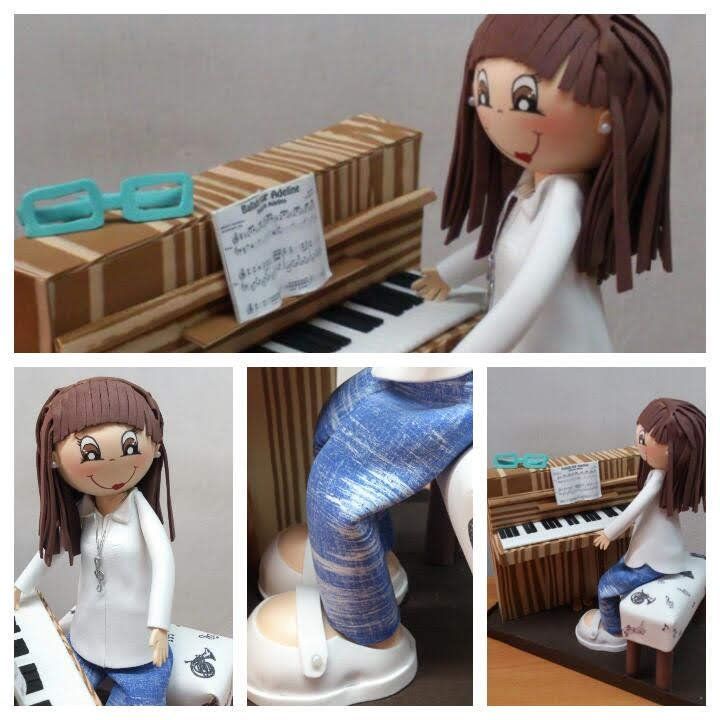 fofuchas personalizadas, fofucha personalizada, fofucha personalizada de tocando el piano