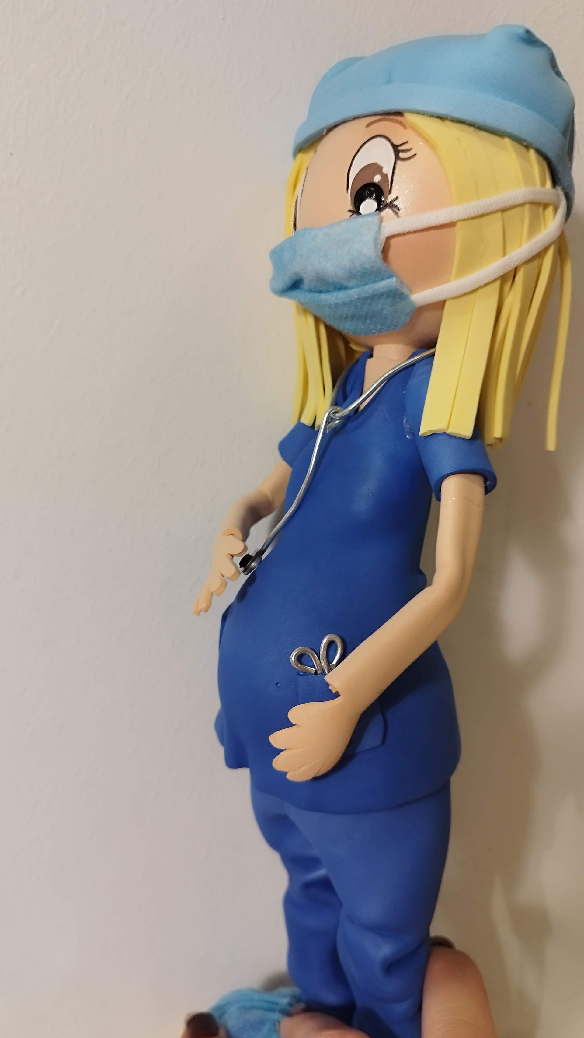 fofucha cirujana embarazada, fofuchas personalizadas, fofucha personalizada cirujana, fofucha personalizada, fofuchas