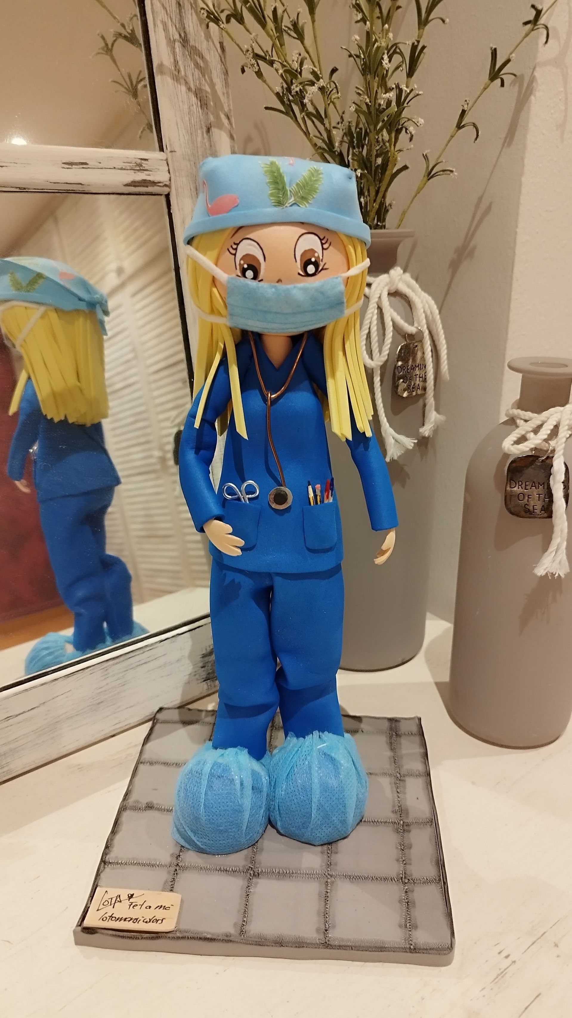 fofucha cirujana embarazada, fofuchas personalizadas, fofucha personalizada cirujana