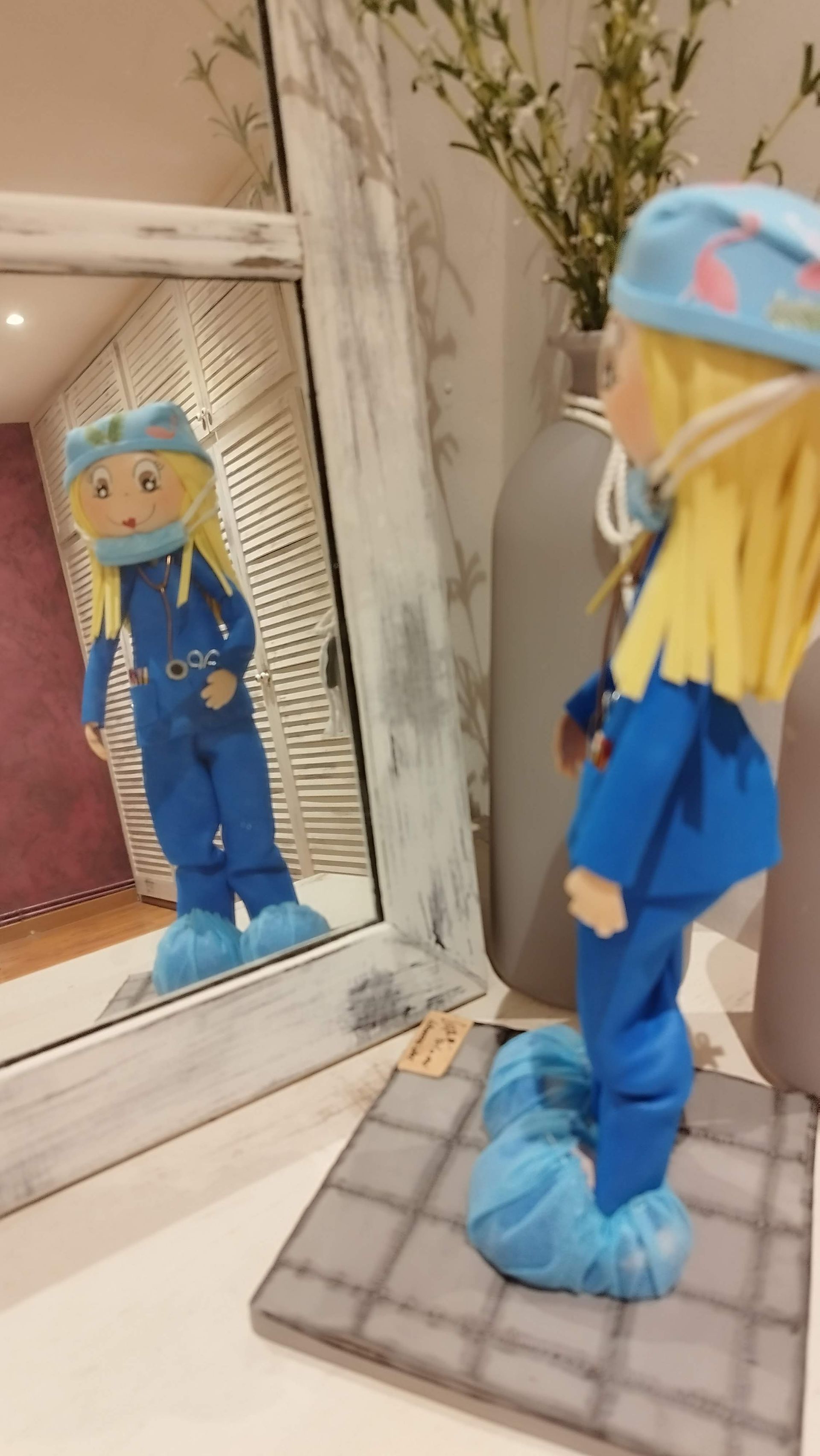 fofucha cirujana embarazada, fofuchas personalizadas, fofucha personalizada cirujana