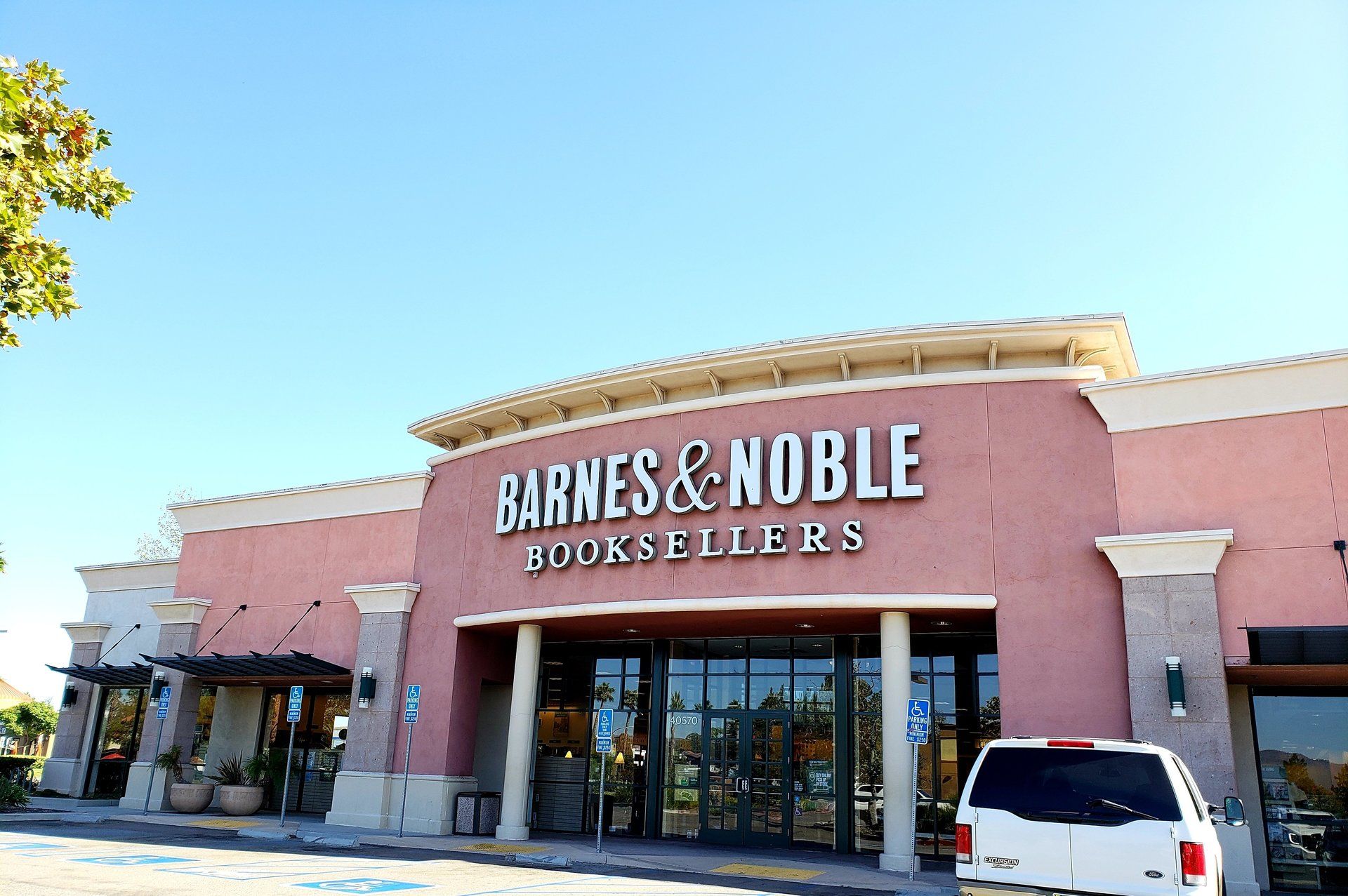 Barnes and Noble Temecula, CA