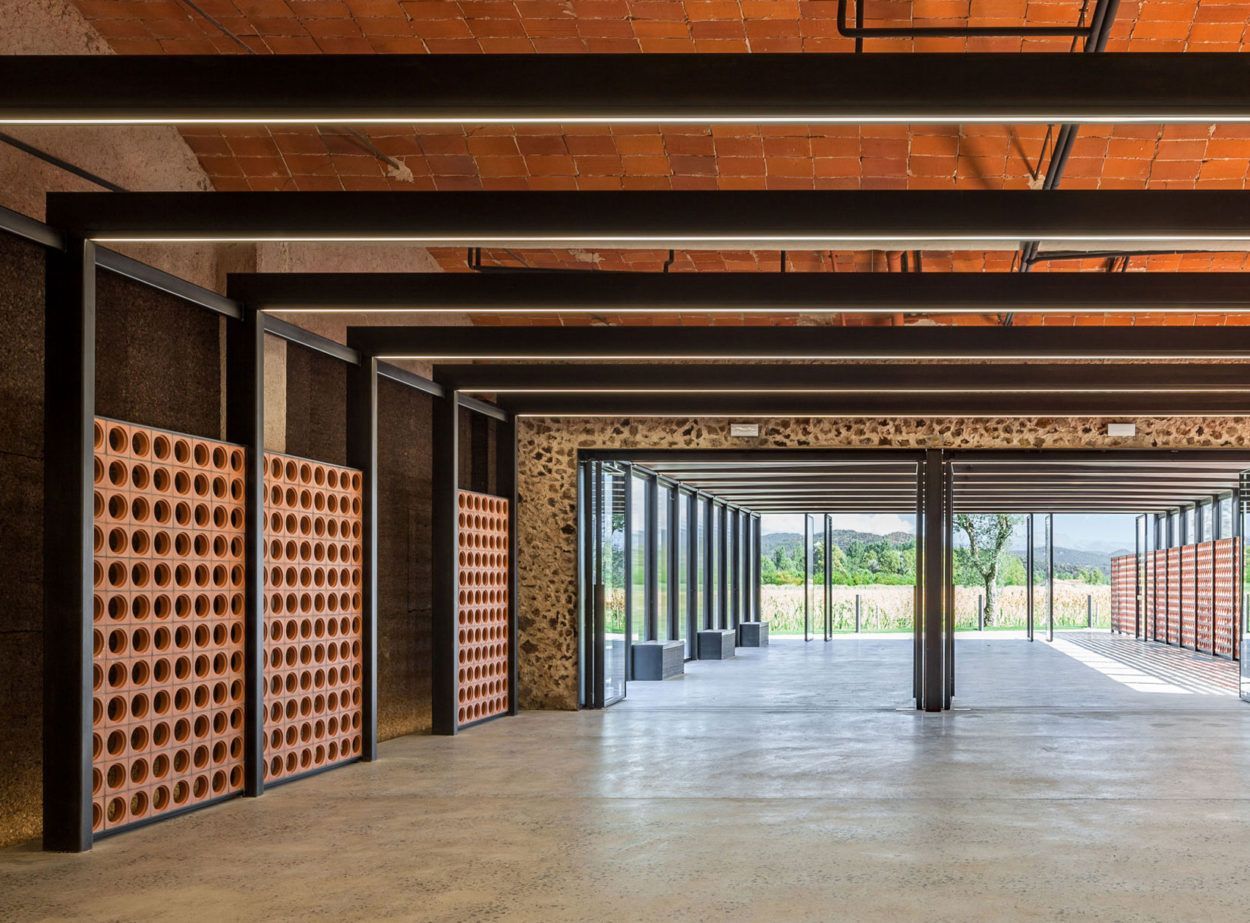 Archi.cotto used to make walls in this open plan building