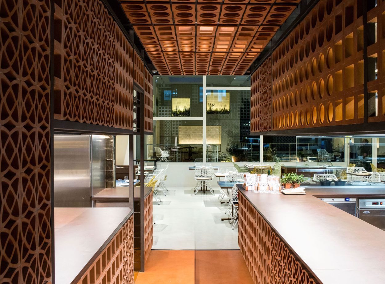 Archi.cotto used inside a restaurant